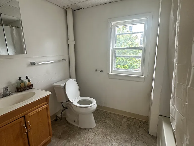 119 S Jefferson St #2 — Photo 9
