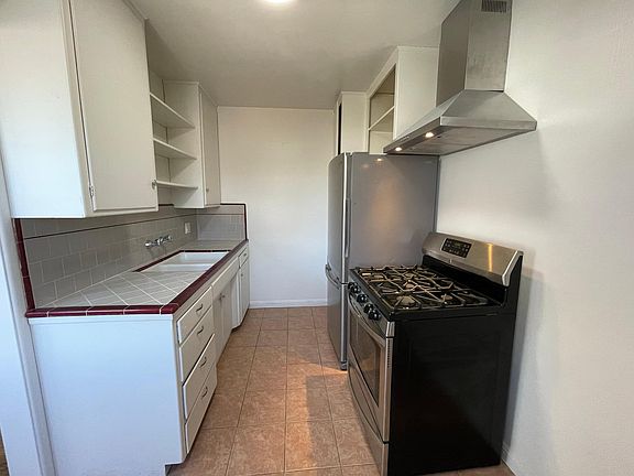 4th image of 1710 E 4th St #C