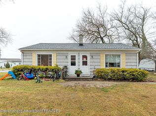 2023 Park Ln, Holt, MI 48842