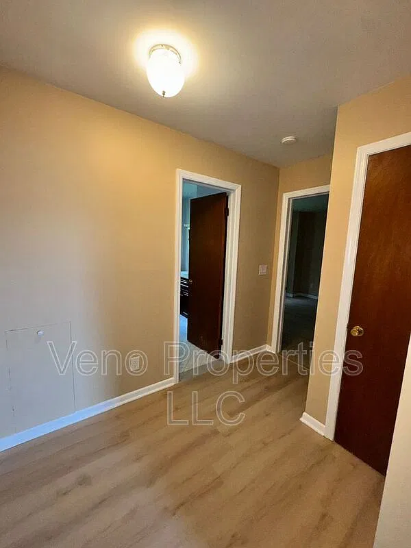 1 bed, 1.0 bath, 650 sqft, $1,000 — Photo 4