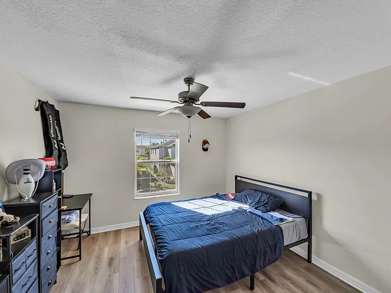 736 Royal Empress Dr — Photo 19