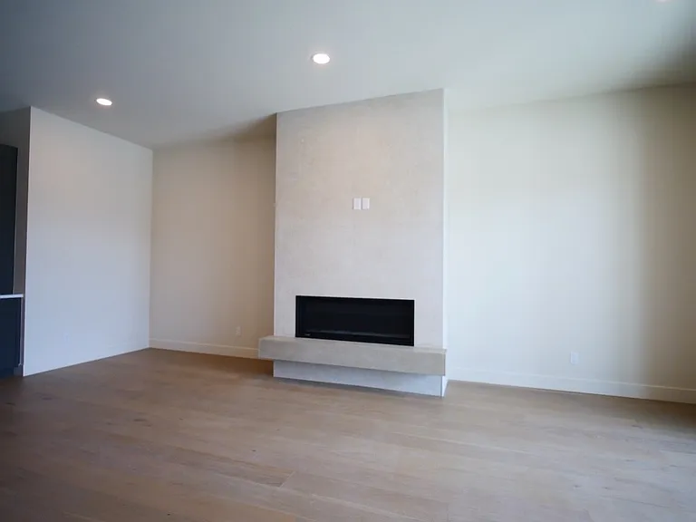 1241 E Wildflower Cir — Photo 14