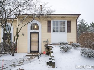 4201 Eastcastle Ct SE, Grand Rapids, MI 49508