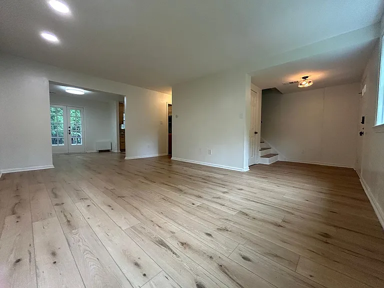 6723 Kenwood Forest Ln — Photo 3