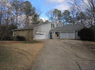 980 Christine Ct, Lawrenceville, GA 30046