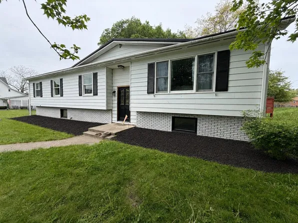 47 4th St, Mansfield, PA 16933