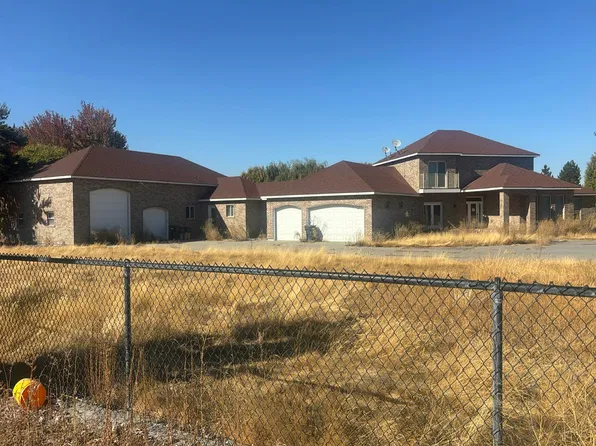 12411 Eagle Reach Ct, Pasco, WA 99301