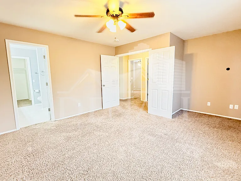 805 S Esmeralda — Photo 14