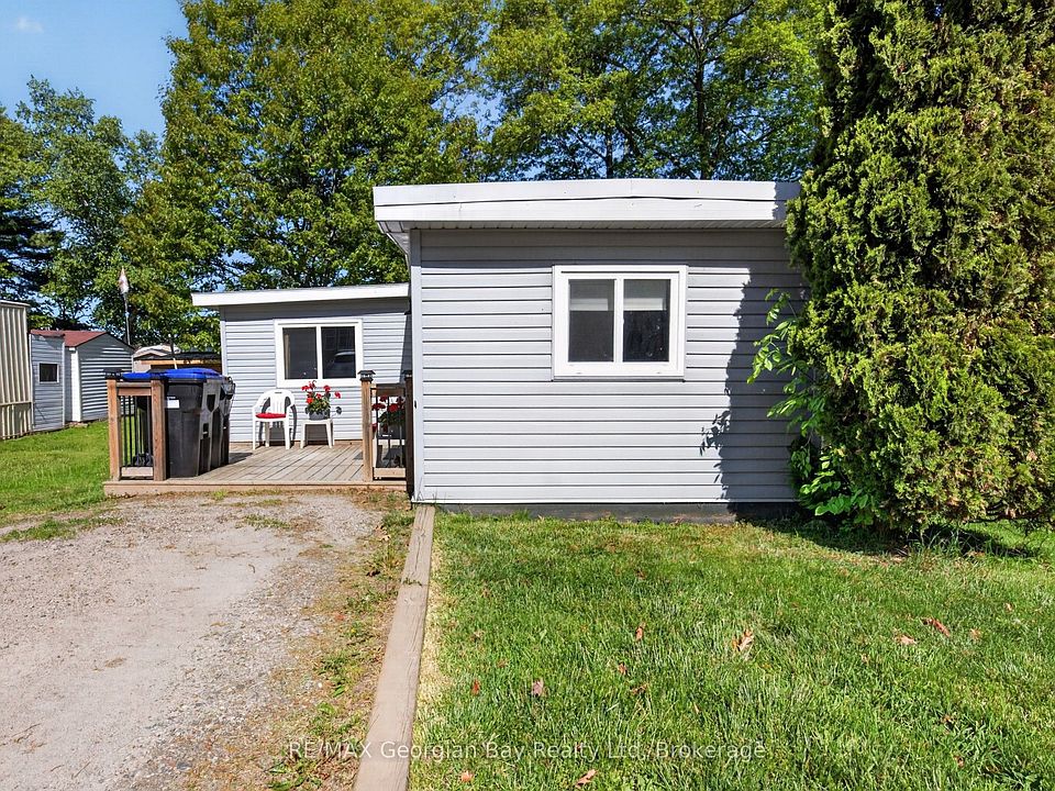 1st image of 24 Lakeshore Rd