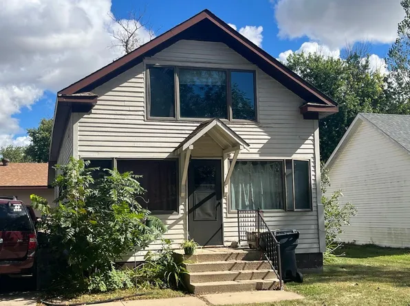 602 8th St NE, 602 8th St NE #3, Watertown, SD 57201