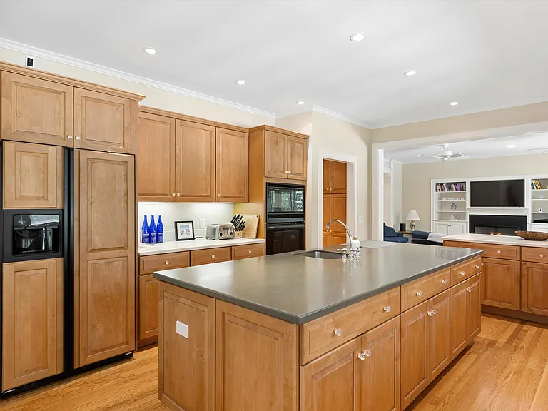 65 Pepperidge Ln — Photo 9