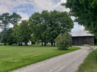 15140 Country Ln, Constantine, MI 49042