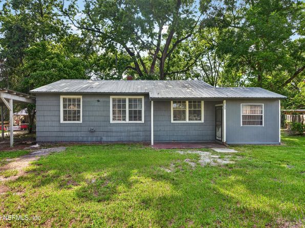 2132 Allandale Cir W