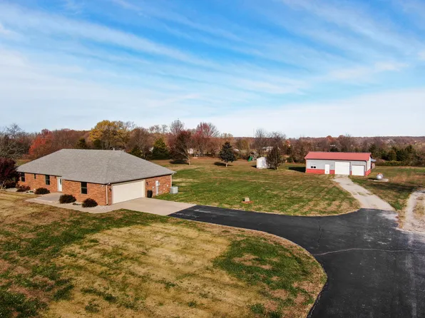 18242 Lawrence 2240, Aurora, MO 65605