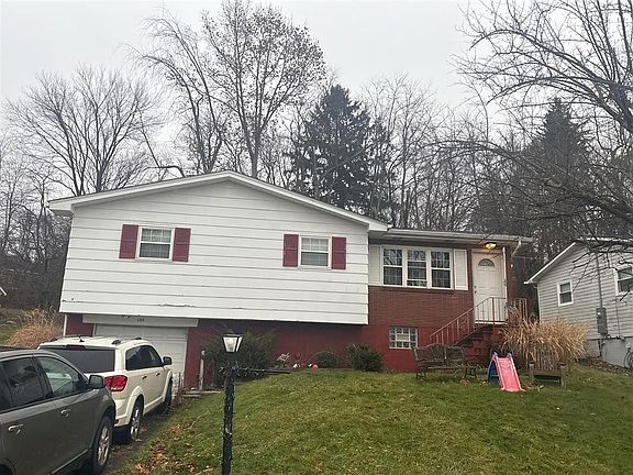 2nd image of 104 Dana Lynn Dr
