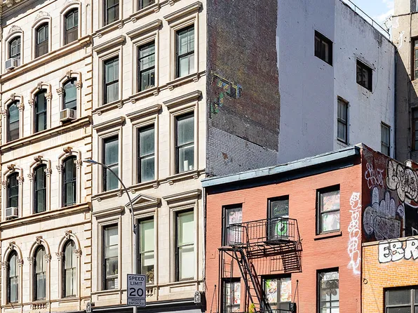 47 Howard Street 5 image 7 of 7