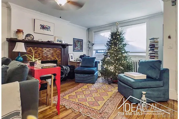 Rented by Ideal Properties Group | media 4