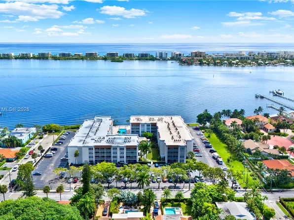 1516 S Lakeside Dr APT 112, Lake Worth, FL 33460