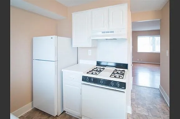 Woodland Square Apartments — Photo 2