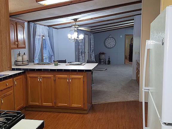 3rd image of 13747 Buttercup Ln NE