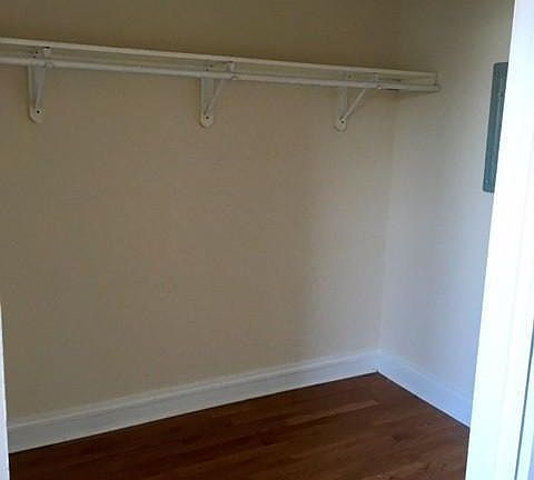 2nd image of 4546 N Damen Ave #418