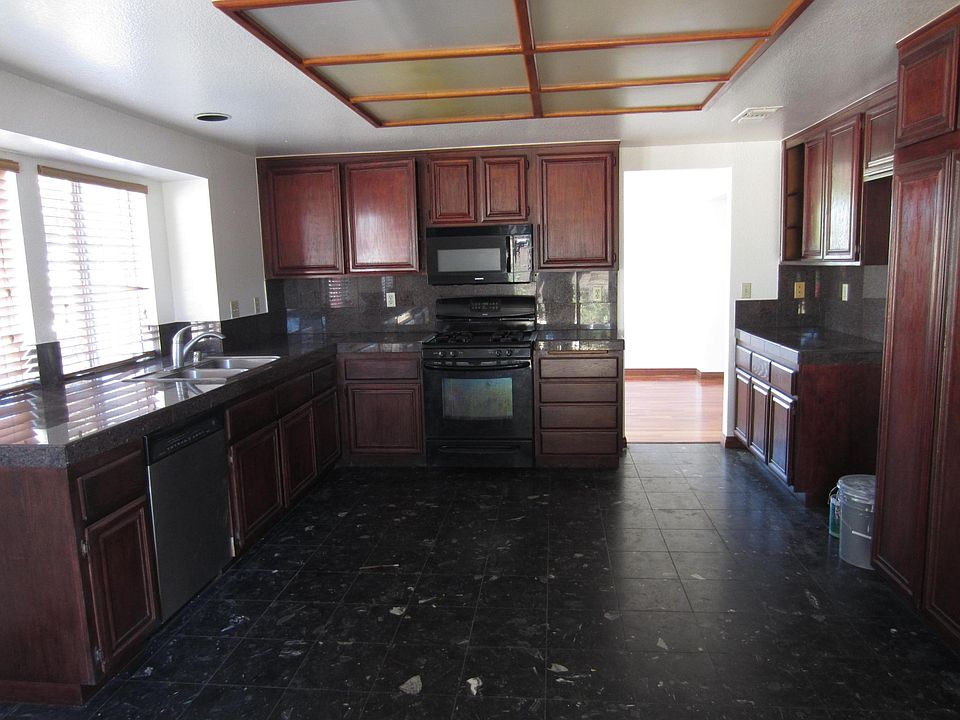 1st image of 14707 Prairieview Cir