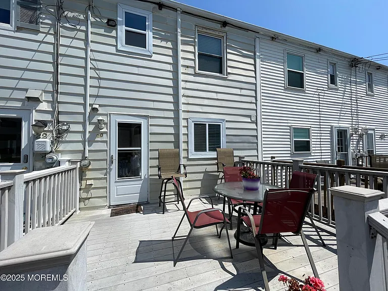 20 Vine Ct — Photo 9