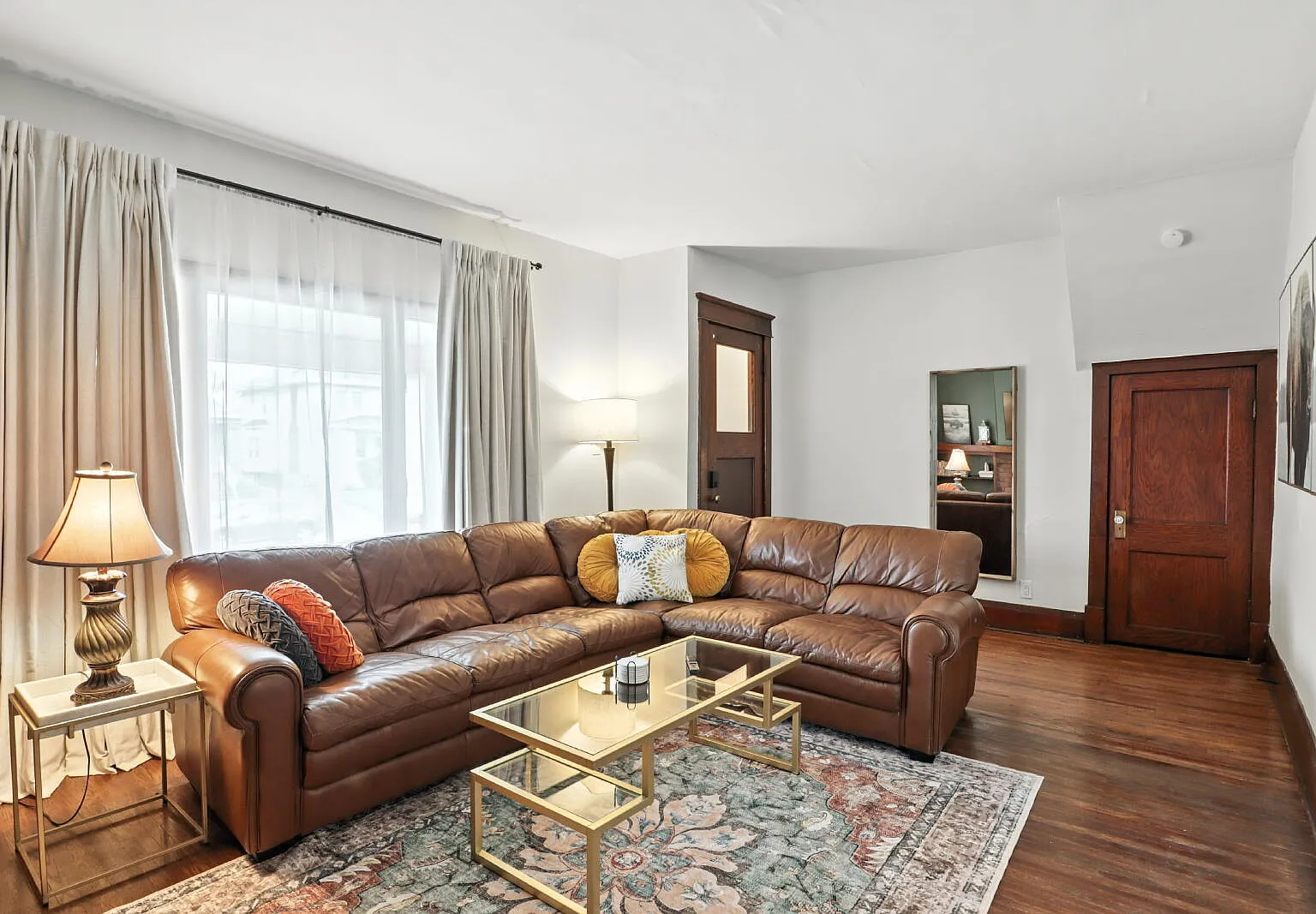 3 bed, 1.0 bath, $3,700 — Photo 1