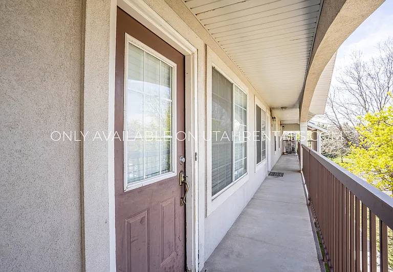 1512 S 175 E — Photo 14