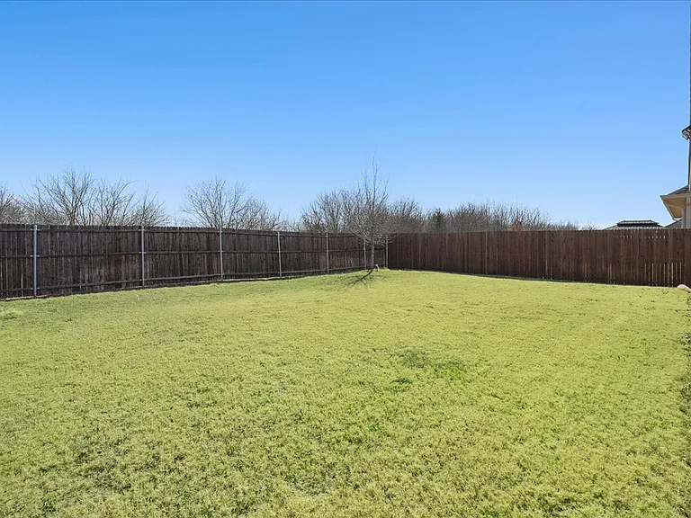 846 Sitwell Dr — Photo 22