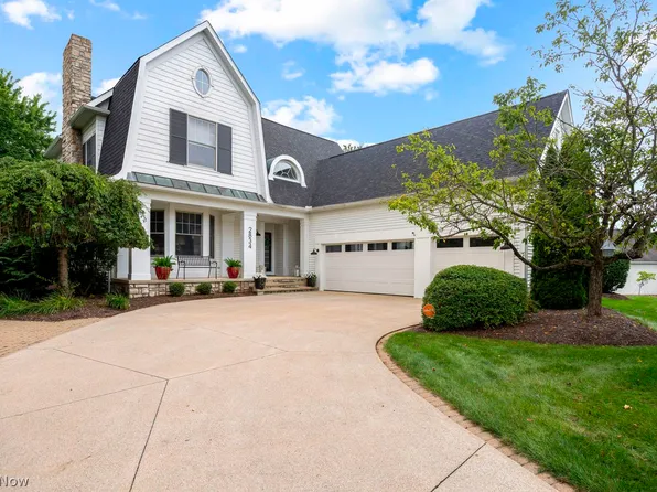 2834 Brooks Ct, Broadview Heights, OH 44147