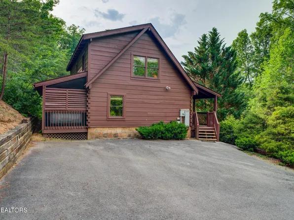 824 Kittyhawk Way, Pigeon Forge, TN 37863