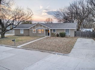 1108 S Poplar Ave, Broken Arrow, OK 74012