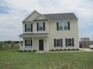 200 Landover Dr, Richlands, NC 28574