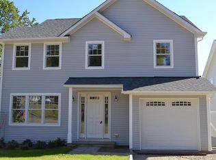 9 Woodale Pl, West Harrison, NY 10604