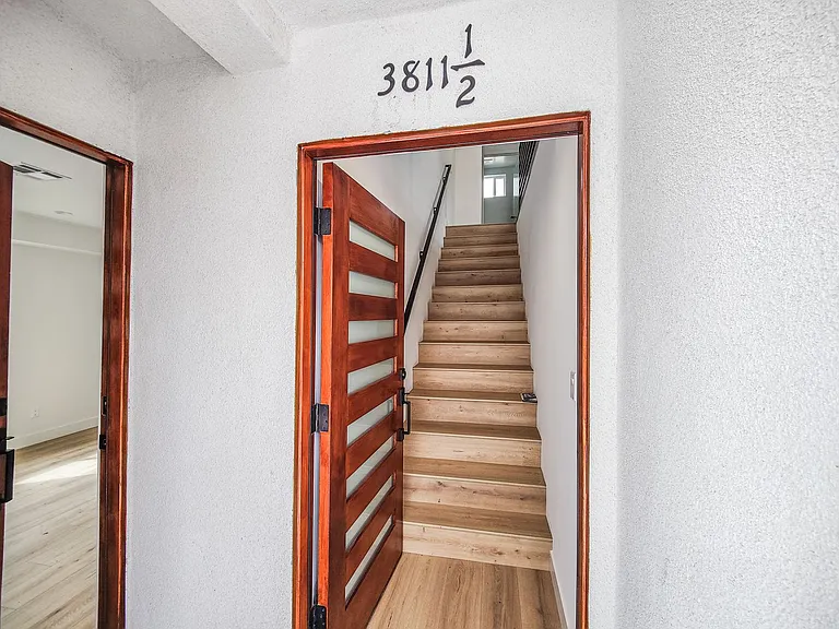 3811 Exposition Blvd — Photo 20
