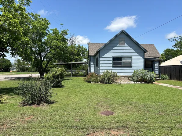 1410 W 6th St, Goldthwaite, TX 76844