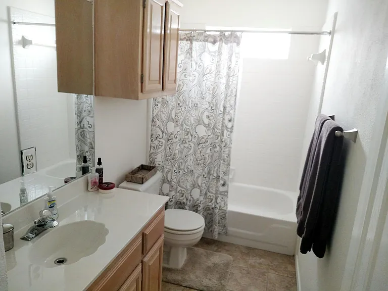 2219 Dallas Dr — Photo 12