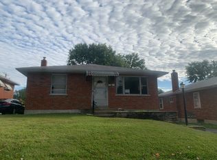 9028 Stansberry Ave, Saint Louis, MO 63134