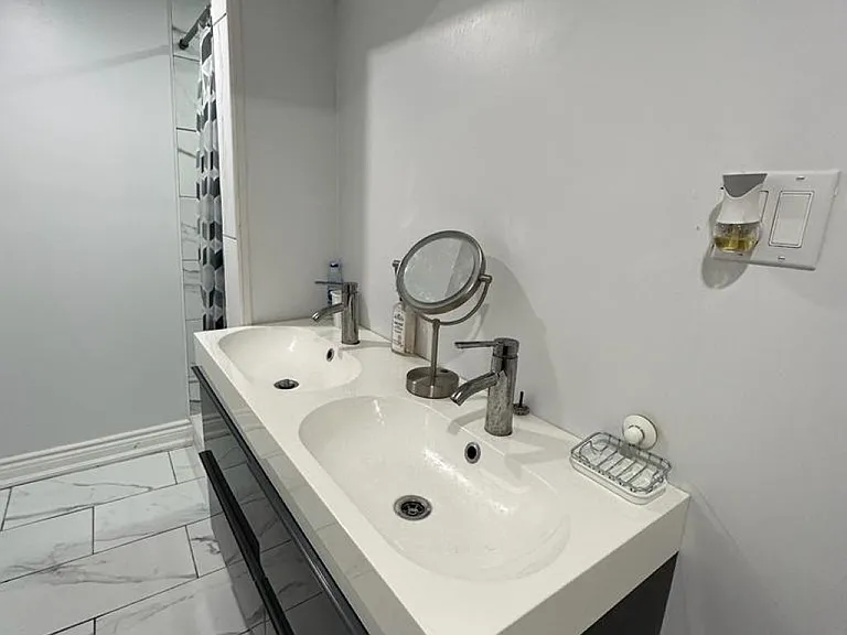 5294 Lawrence Ave E #LOWER LEVEL — Photo 20