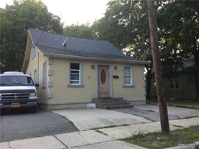 1st image of 137 Stevens St