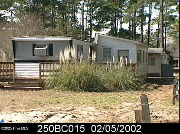 125 NE 76th Street, Oak Island, NC 28465
