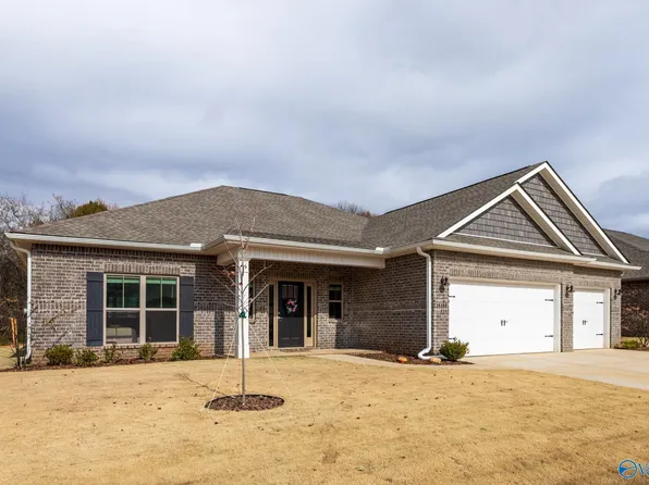 25129 Addlestone Dr, Athens, AL 35613