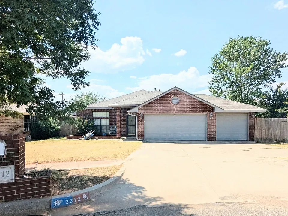 2612 Deer Run Dr