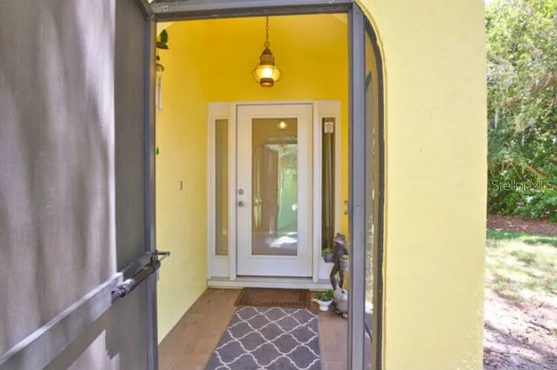 4 bed, 3.0 bath, 2296 sqft, $3,750 — Photo 3