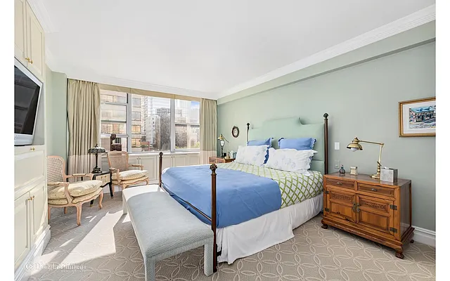 Sold by Douglas Elliman | media 20