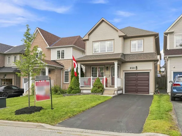 828 Taggart Cres, Oshawa, ON L1K 0E5