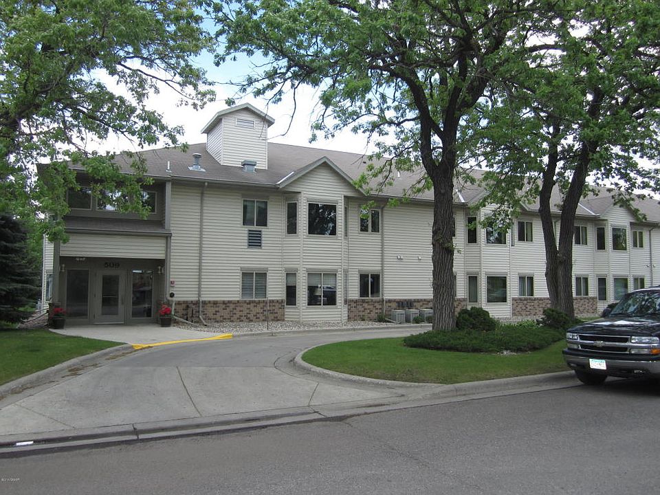 1st image of 509 6th Ave W APT 103
