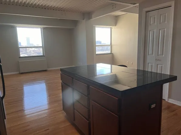 105 N 31st Ave APT 705, Omaha, NE 68131