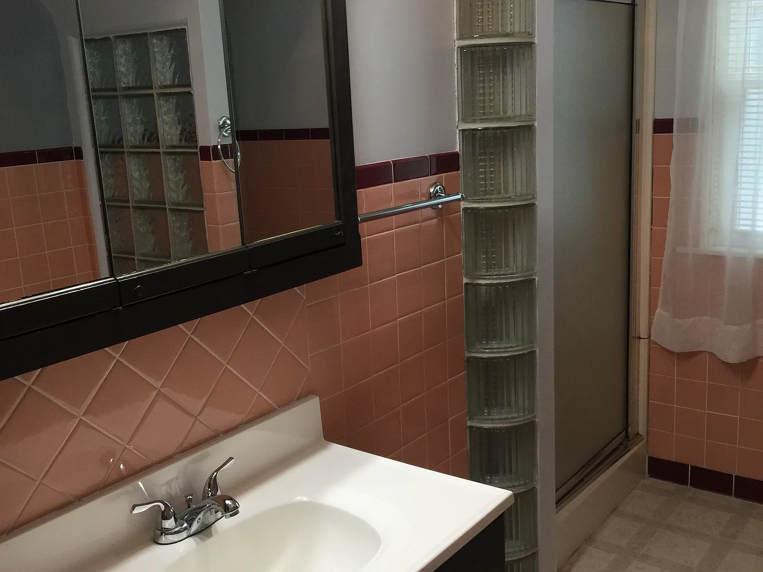 4 bed, 1800 sqft, $1,795 — Photo 4